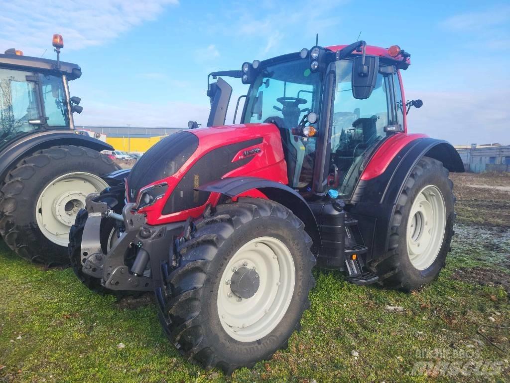 Valtra N 155 Versu トラクター