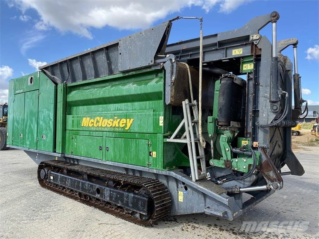McCloskey VTS95 自走式クラッシャー