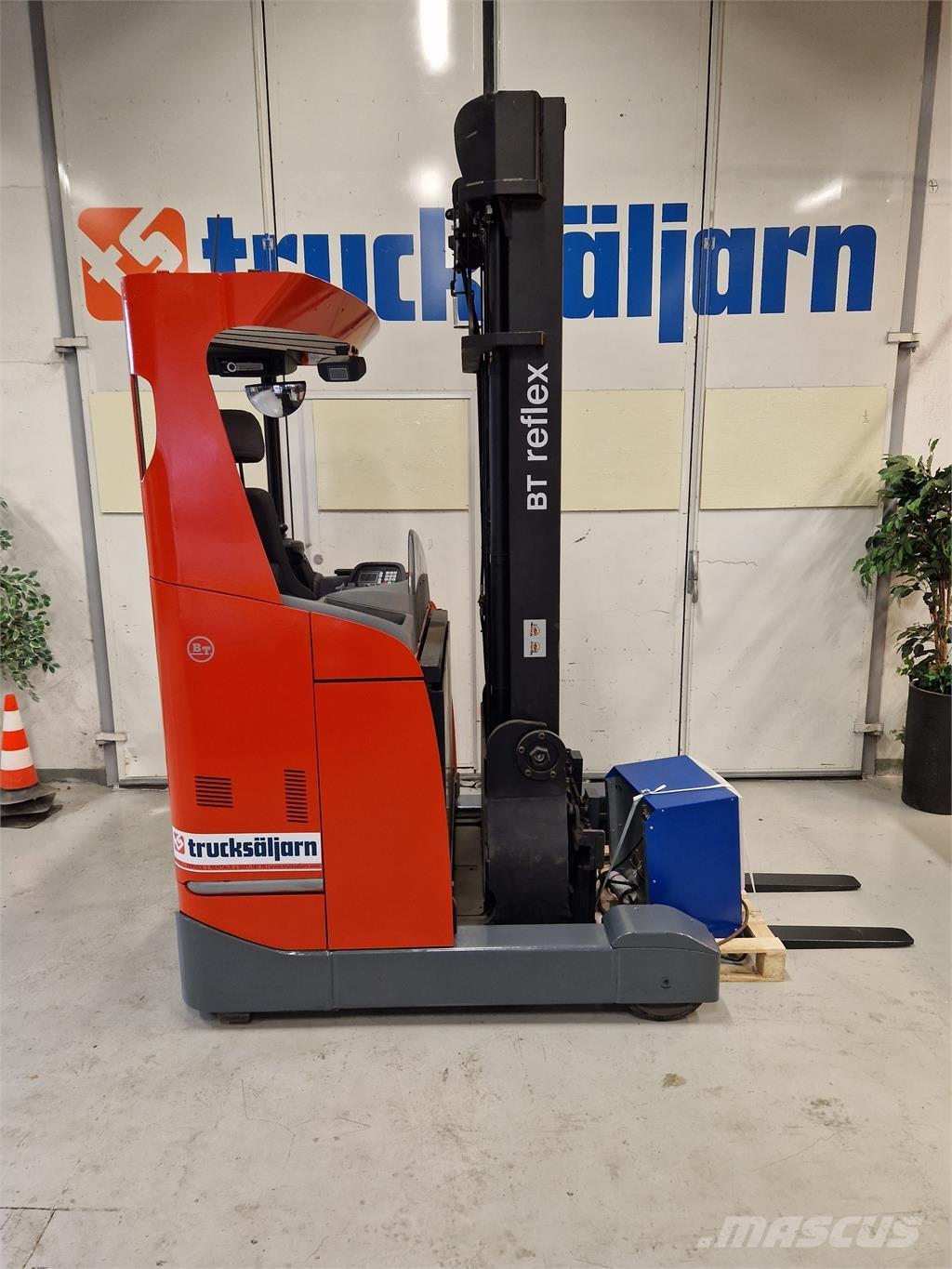 BT RRE160E リーチフォークリフト
