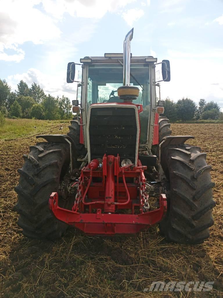 Massey Ferguson 2725 トラクター