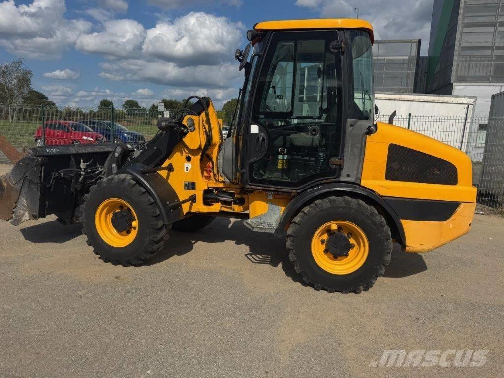 JCB 406 T4 ホイールローダー・タイヤショベル