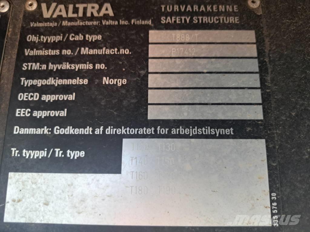 Valtra T 170 トラクター