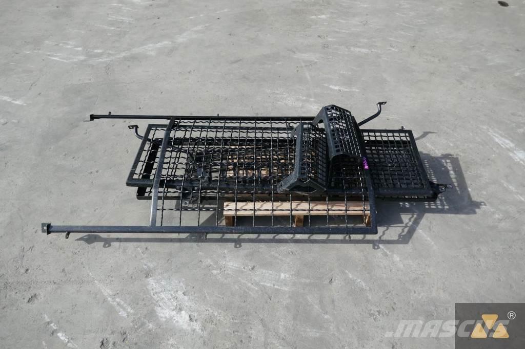 CAT Cab guards キャビン及び内装