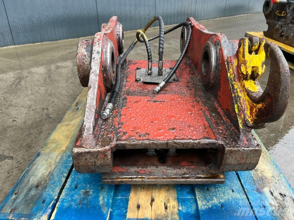 Engcon S70 - 323D クイックヒッチ