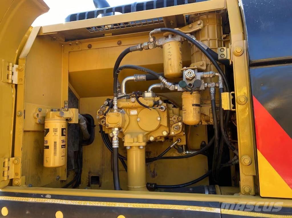 CAT 325 D 大型油圧ショベル12t以上（パワーショベル・ユンボ）