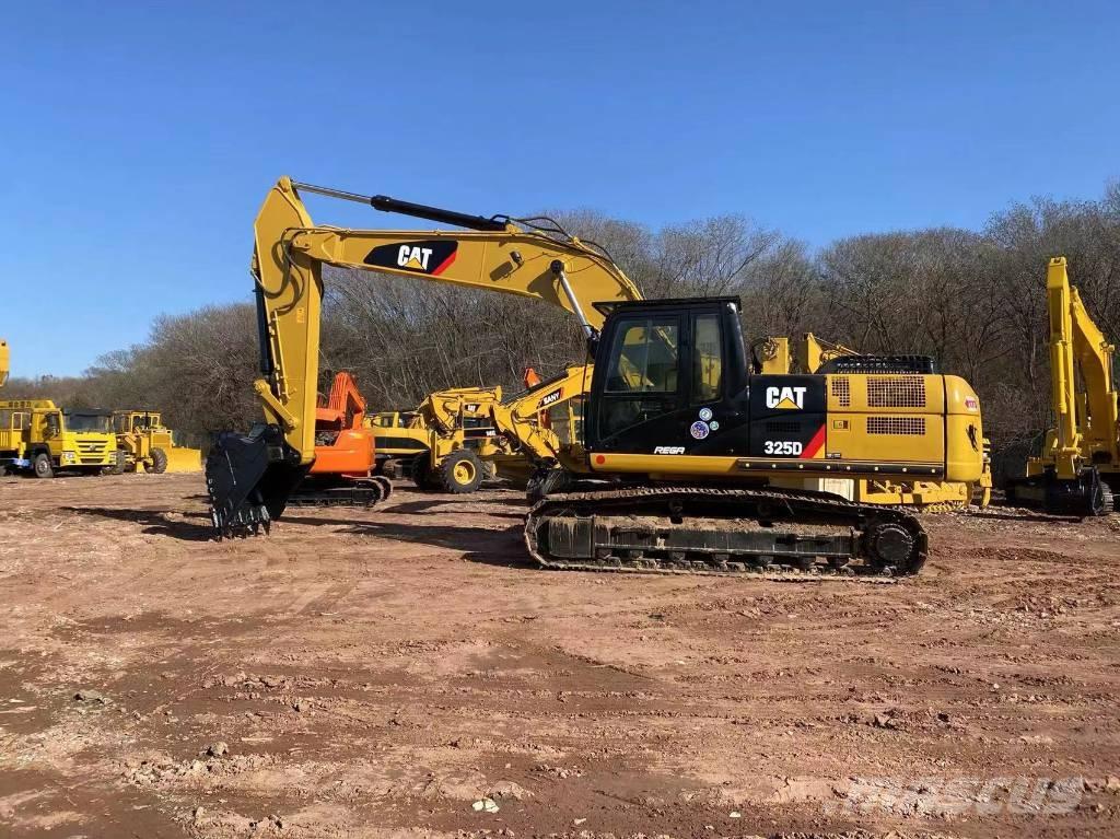 CAT 325 D 大型油圧ショベル12t以上（パワーショベル・ユンボ）