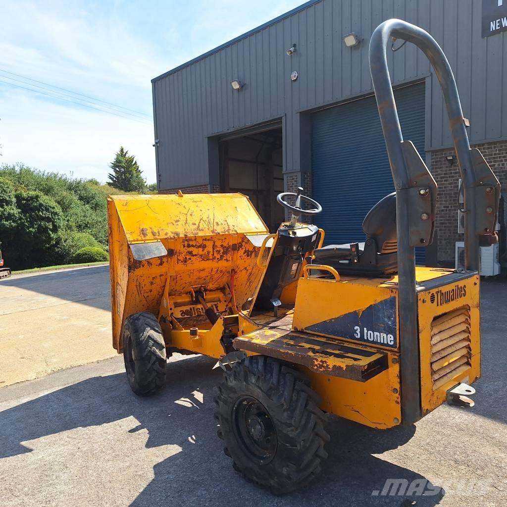 Thwaites 3 tonne サイト　ダンプ