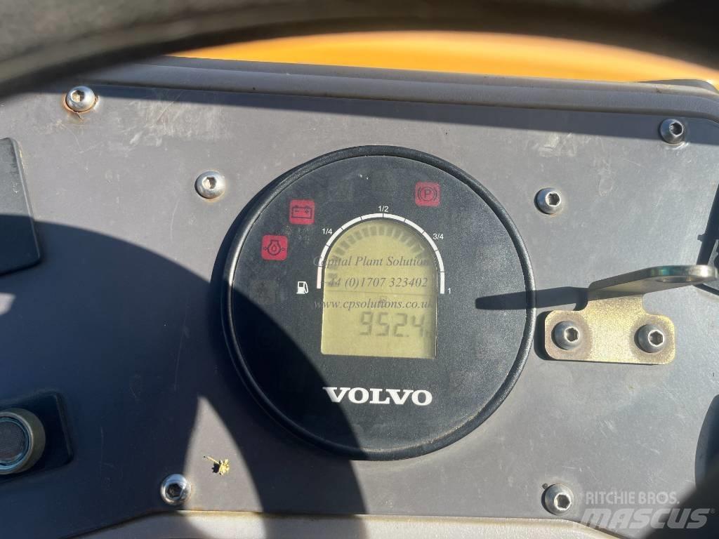 Volvo DD 25 B タンデムローラ