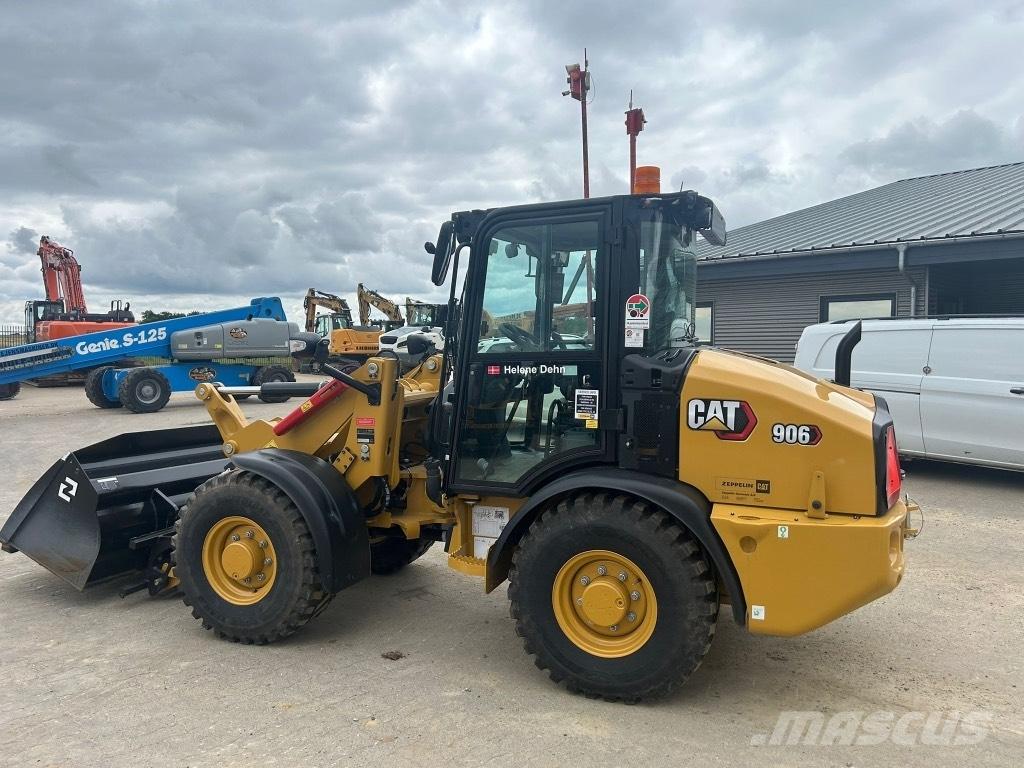 CAT 906 ホイールローダー・タイヤショベル