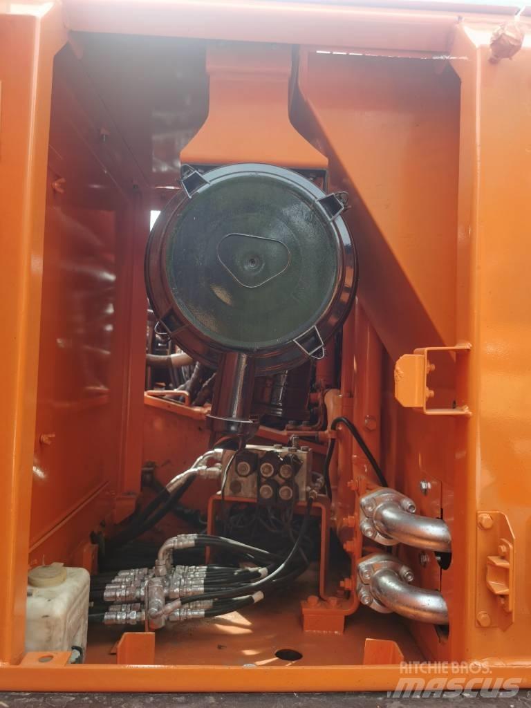 Doosan DX 225 LC-9 大型油圧ショベル12t以上（パワーショベル・ユンボ）