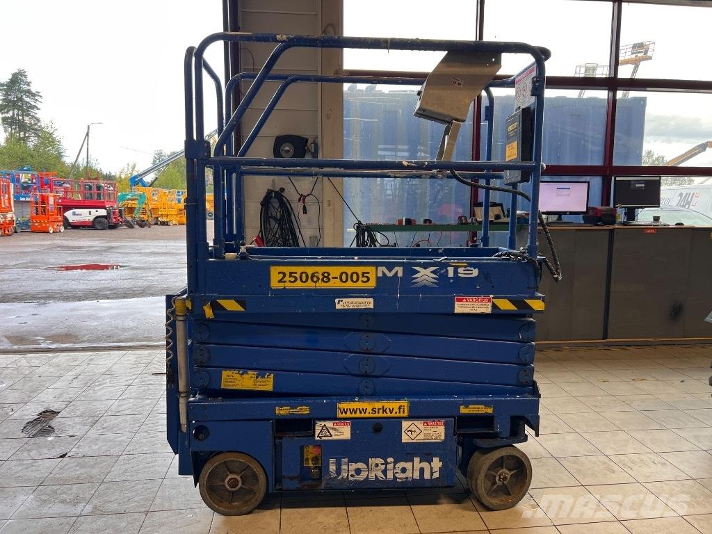 UpRight MX19 シザースリフト