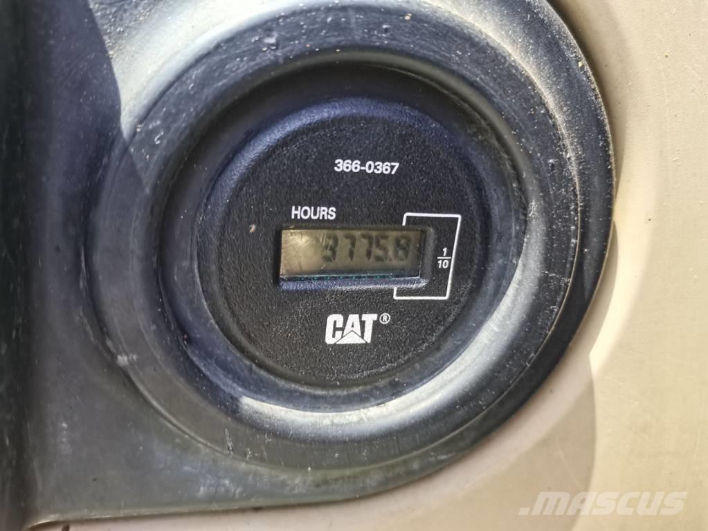 CAT 320 C L 大型油圧ショベル12t以上（パワーショベル・ユンボ）