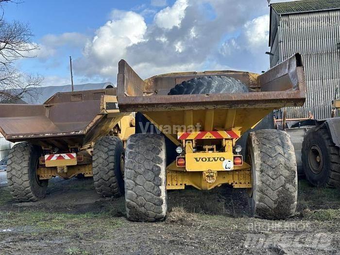 Volvo A 25 B サイト　ダンプ