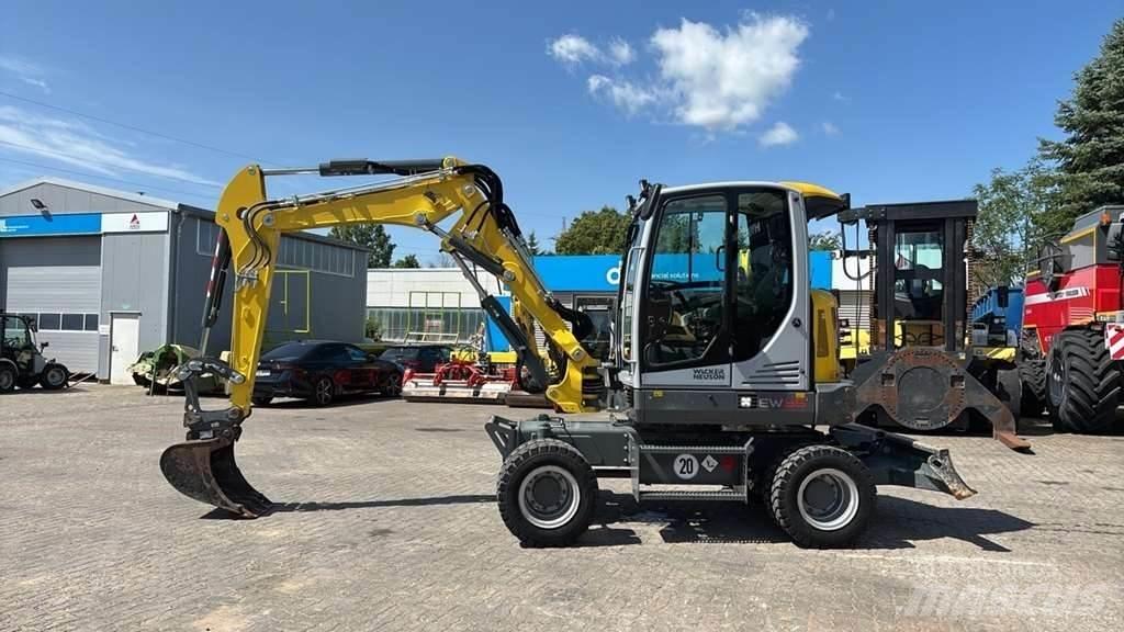 Wacker Neuson EW65 特殊油圧ショベル