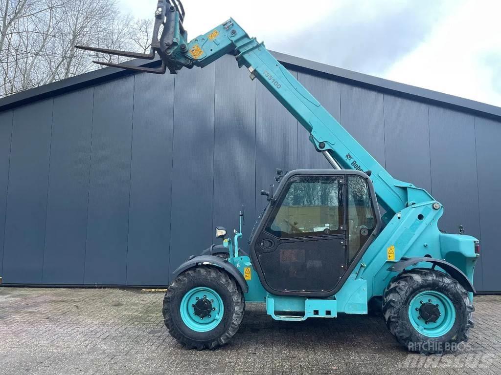 Bobcat T35-100 テレスコーピックハンドラー