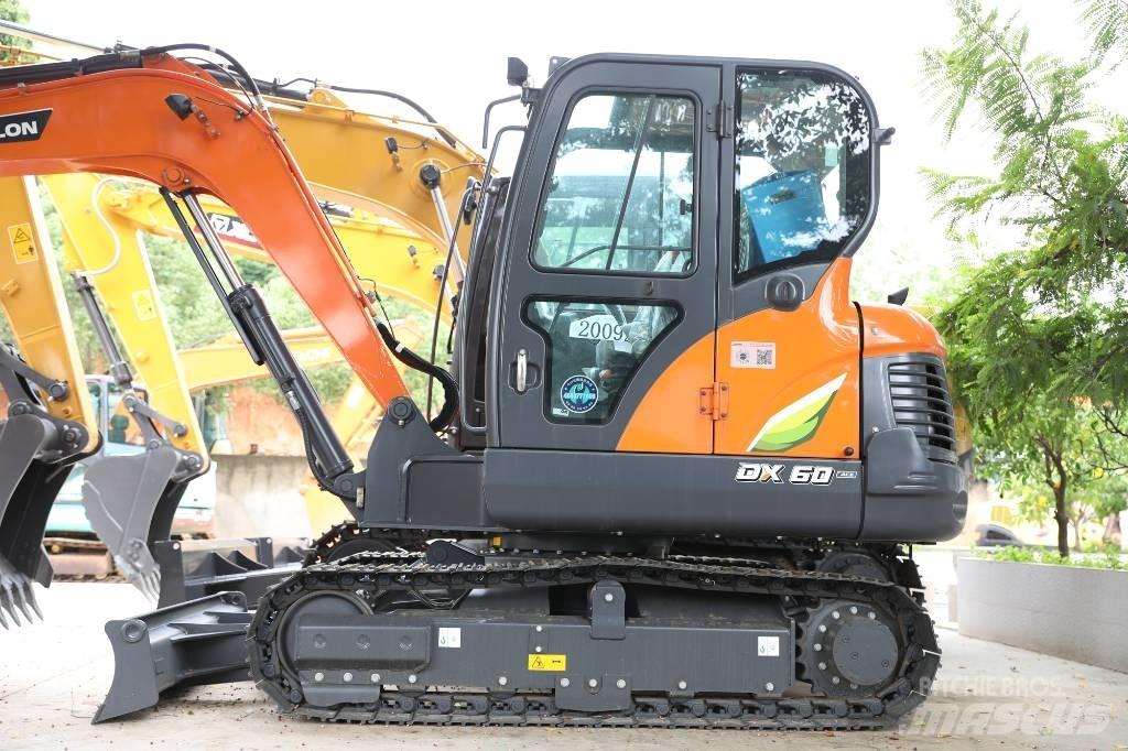 Develon DX 60 E-10 N ホイール式油圧ショベル（パワーショベル・ユンボ・バックホー）