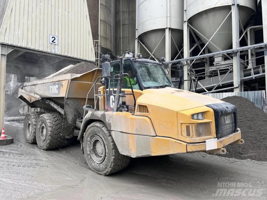 CAT 730 C アーティキュレート式ダンプトラック