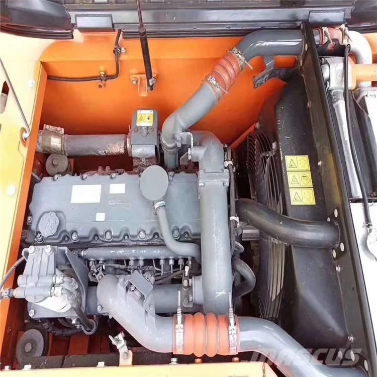 Doosan DX 225 大型油圧ショベル12t以上（パワーショベル・ユンボ）