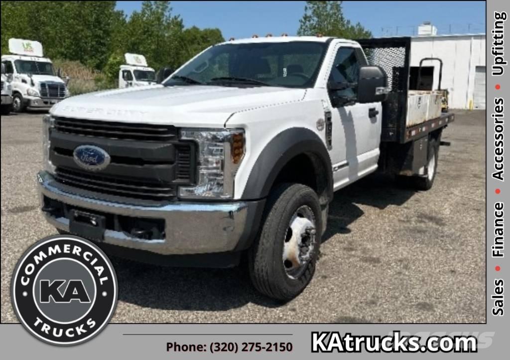 Ford F 550 XL SD 平ボディー