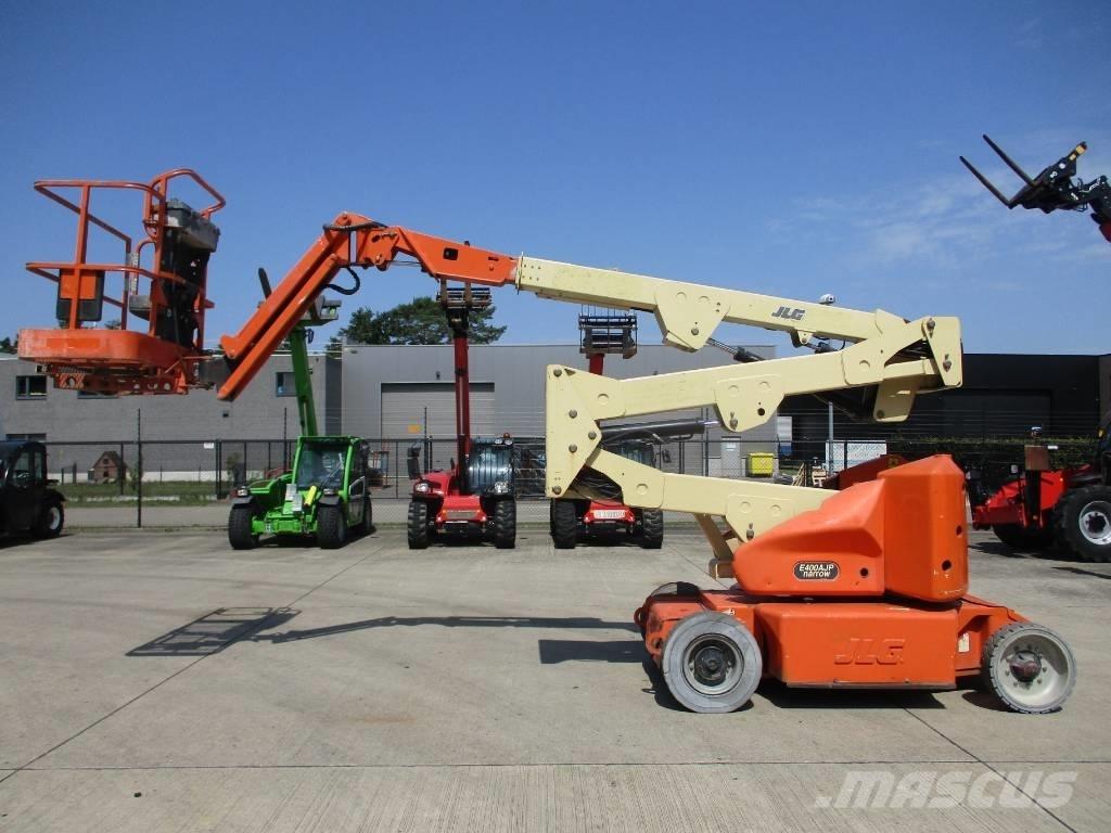 JLG E400 AJPN (687) 小型自走式ブームリフト