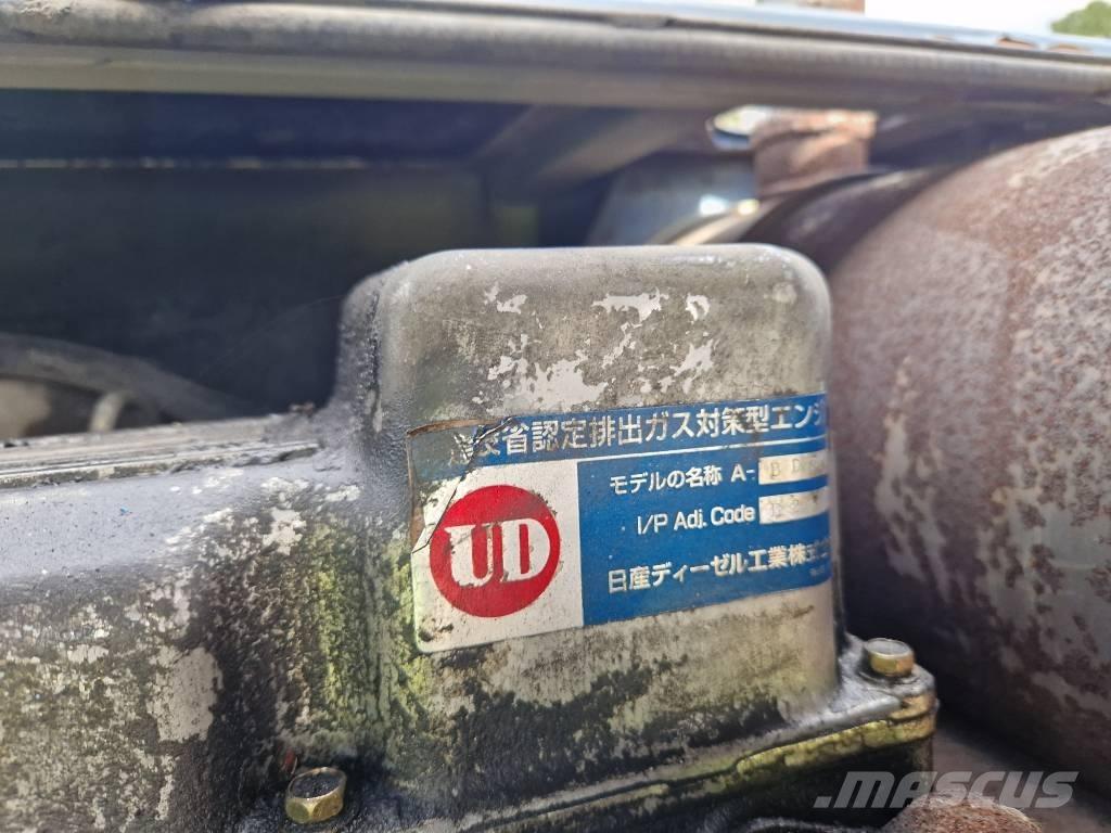 Takeuchi TB070w ホイール式油圧ショベル（パワーショベル・ユンボ・バックホー）