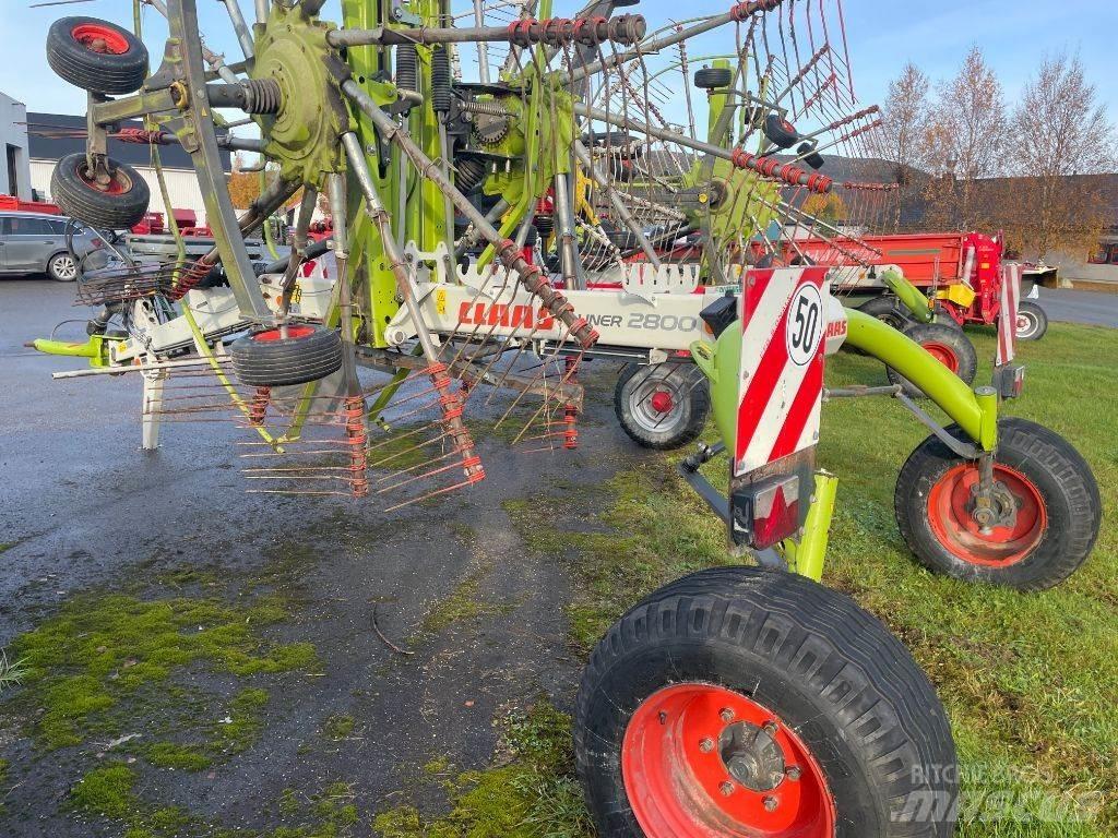 CLAAS Liner 2800 テッダー・テッダーレーキ