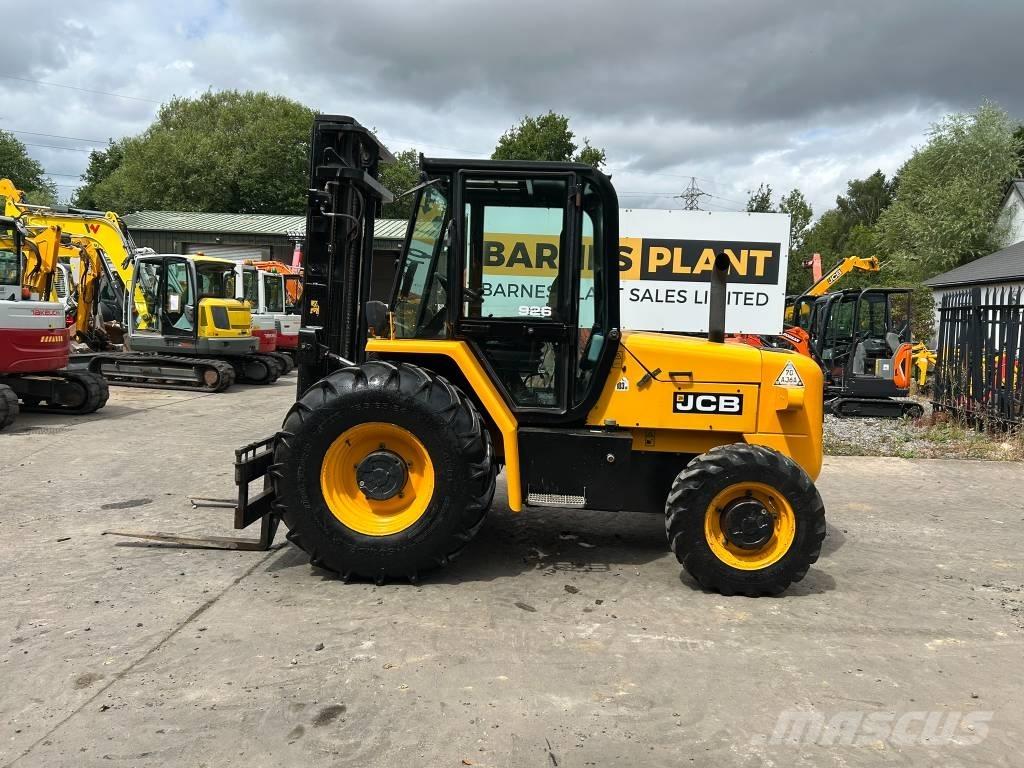 JCB 926 ラフターテレントラック