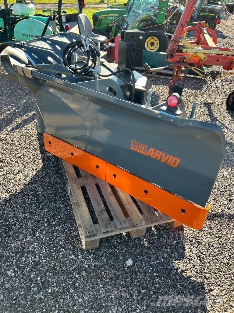 Fjärås 325 vikplog スノーグルーマー