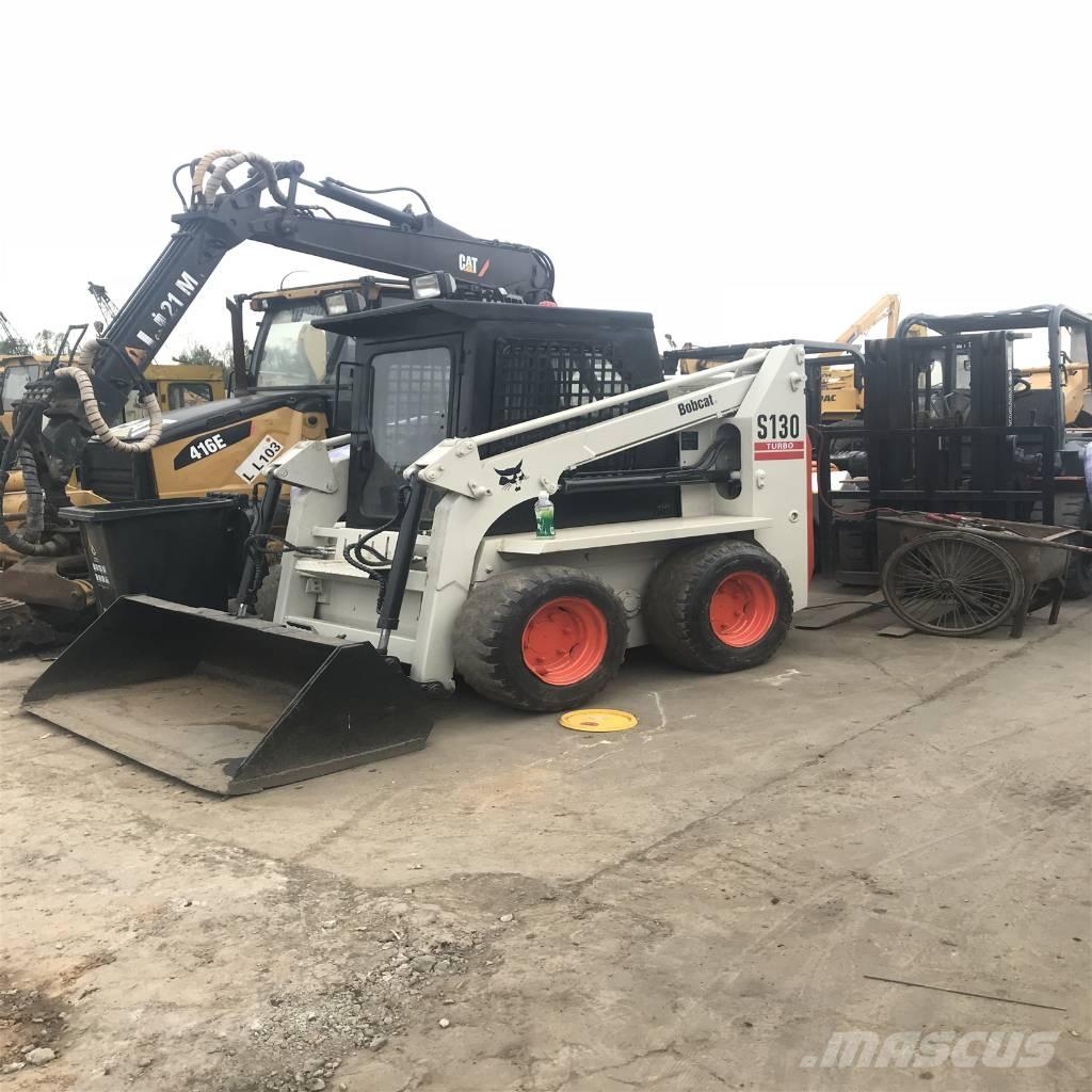 Bobcat S130 スキッドステアローダー