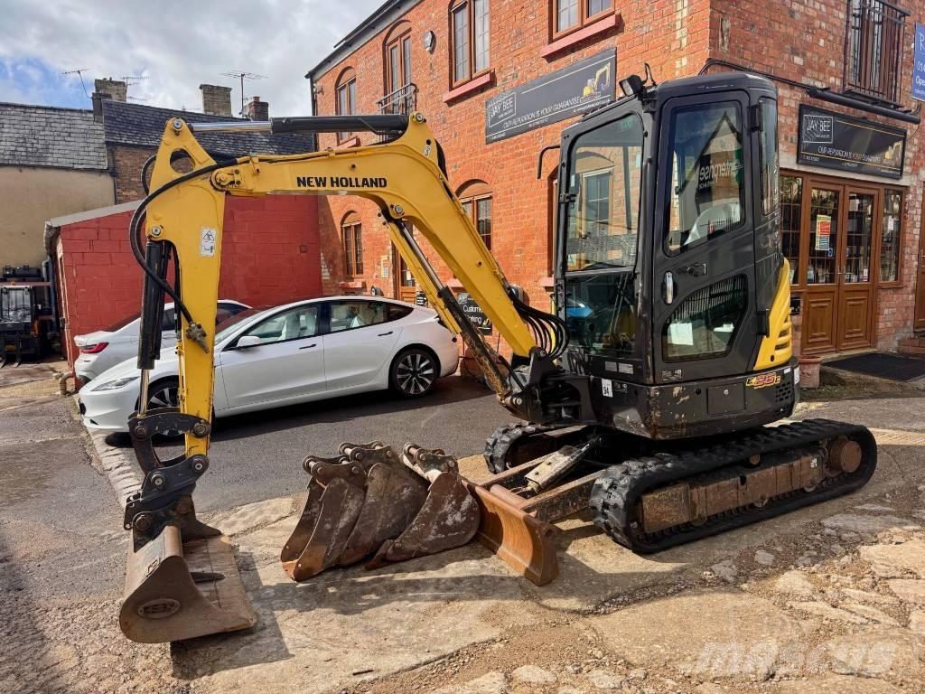 New Holland E26C ミニ油圧ショベル 7t以下（ミニユンボ・ミニディガー）