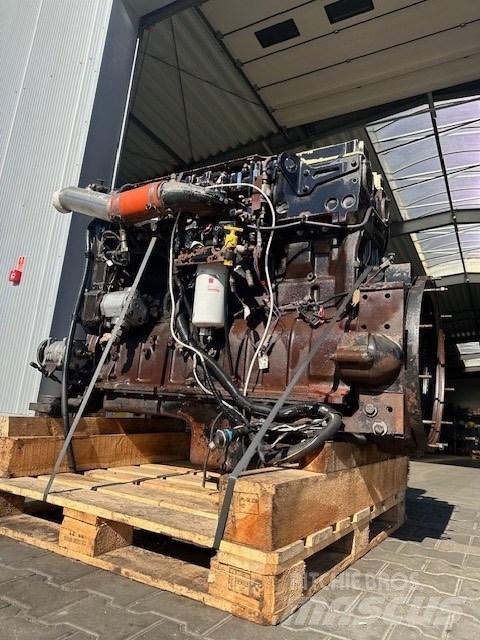 Cummins QS-15-C440 エンジン