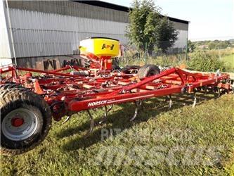 Horsch Cruiser 7 XL チゼルプラウ