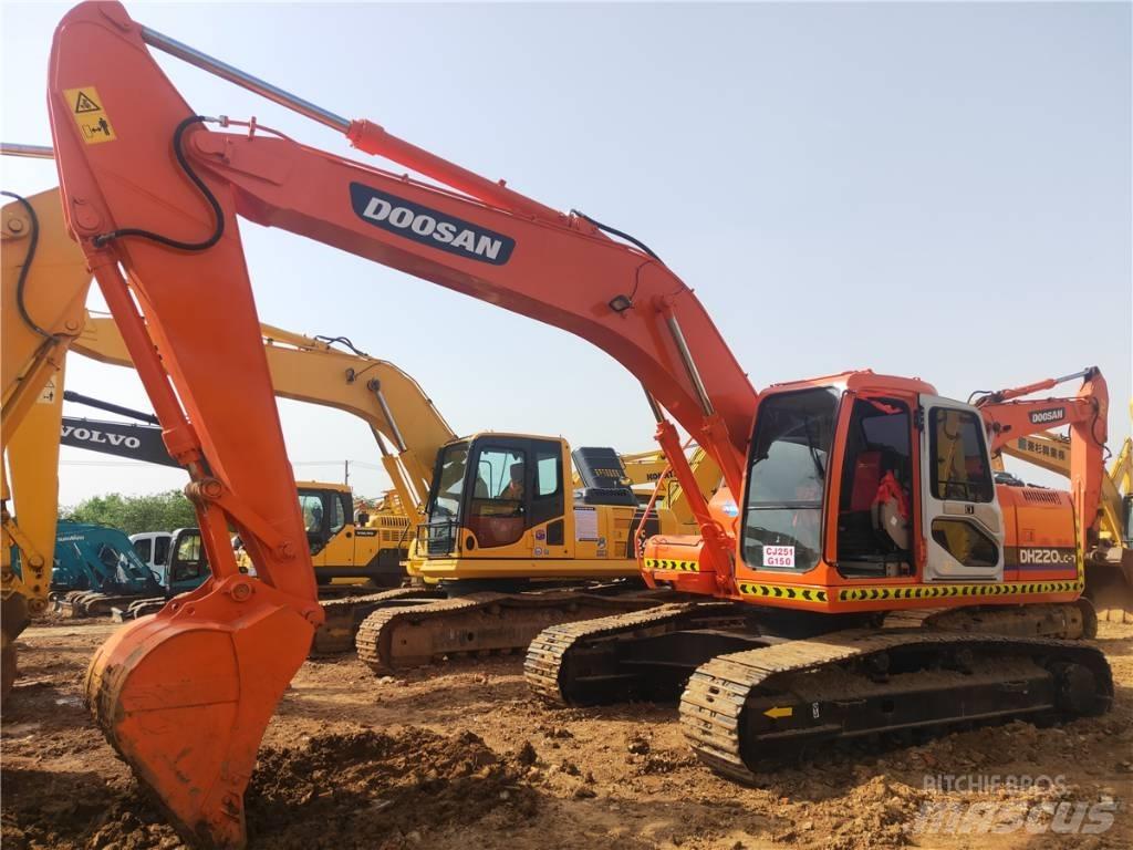 Doosan DH 220 LC-7 大型油圧ショベル12t以上（パワーショベル・ユンボ）
