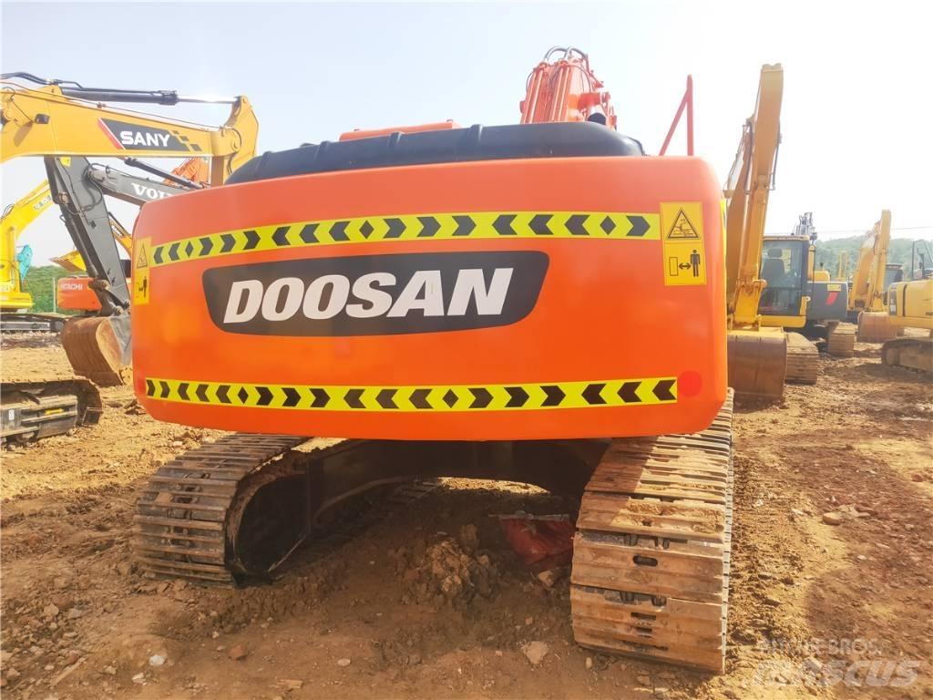 Doosan DH 220 LC-7 大型油圧ショベル12t以上（パワーショベル・ユンボ）