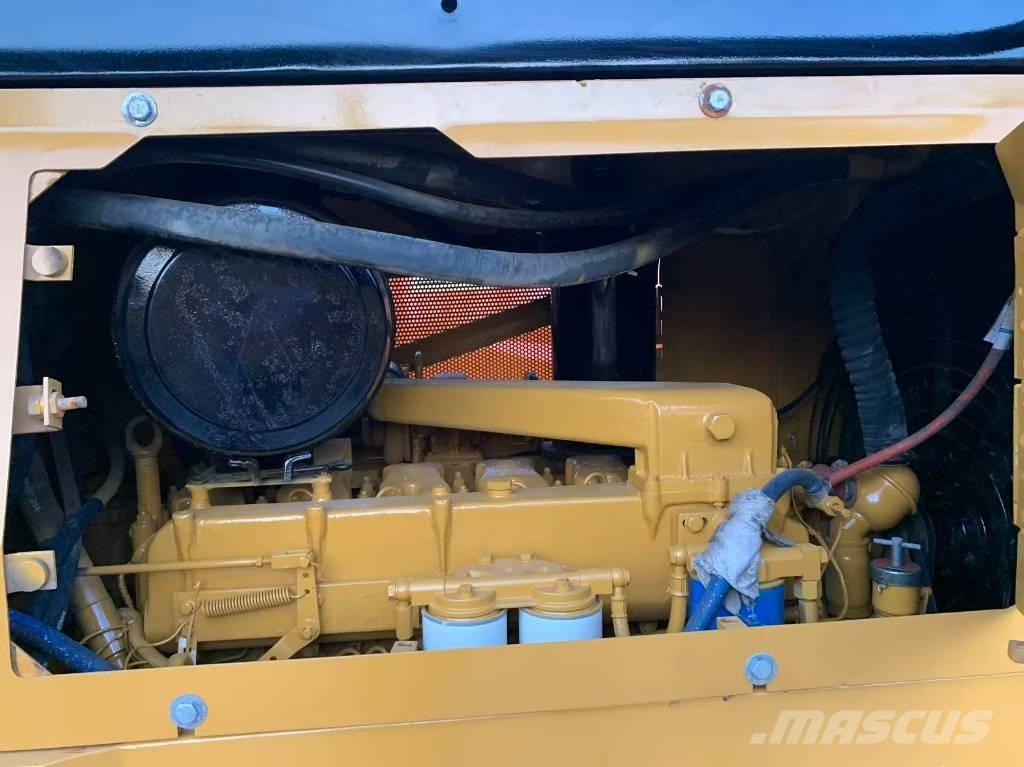 CAT D 6 G ブルドーザー