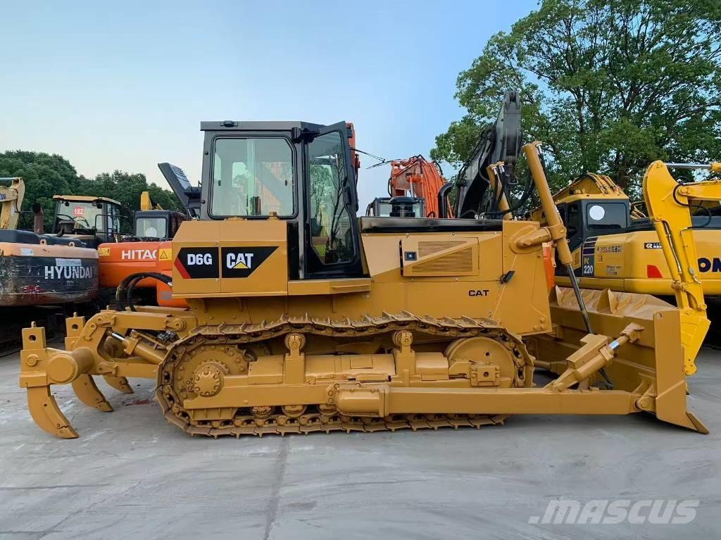 CAT D 6 G ブルドーザー