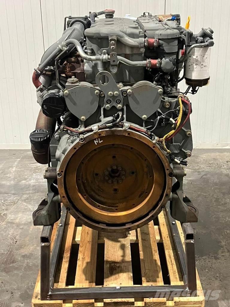 Liebherr D934 L A6 エンジン