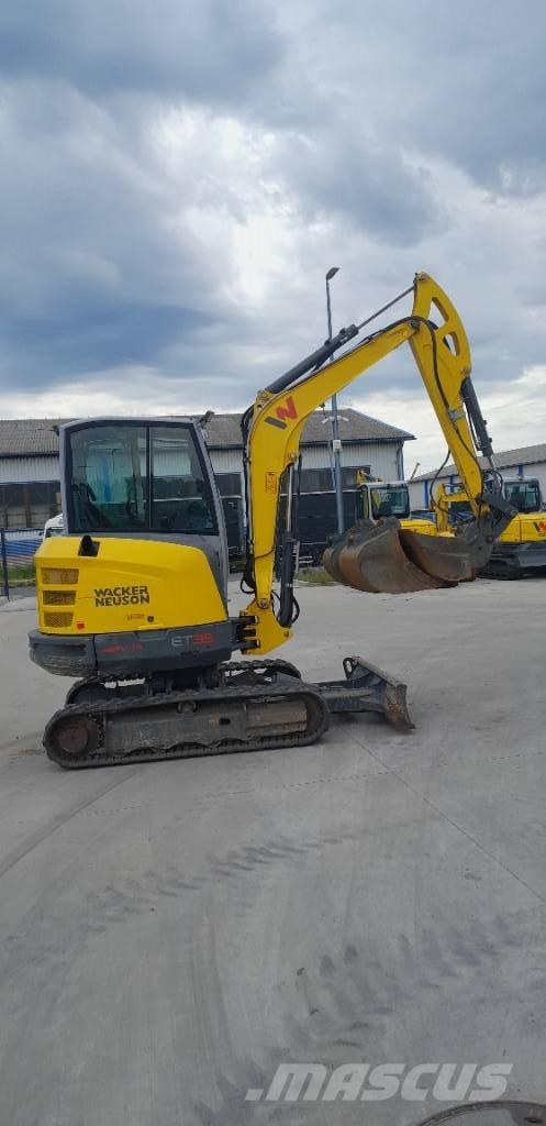 Wacker Neuson ET 35 大型油圧ショベル12t以上（パワーショベル・ユンボ）