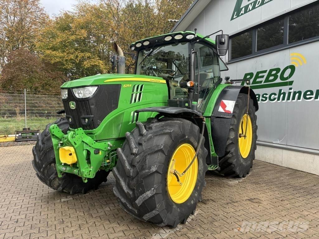 John Deere 6215R トラクター