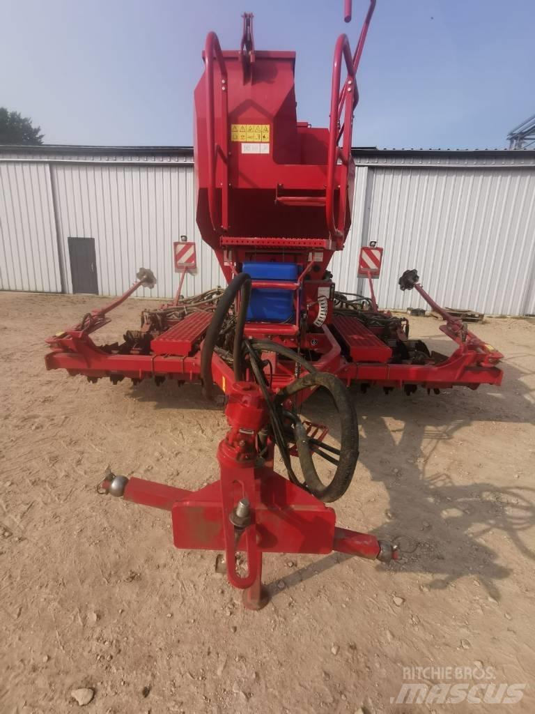 Horsch Pronto 4 DC コンビネーションドリル