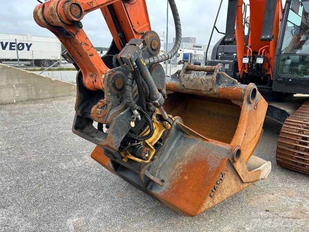 Hitachi ZX 210 LC-6 大型油圧ショベル12t以上（パワーショベル・ユンボ）