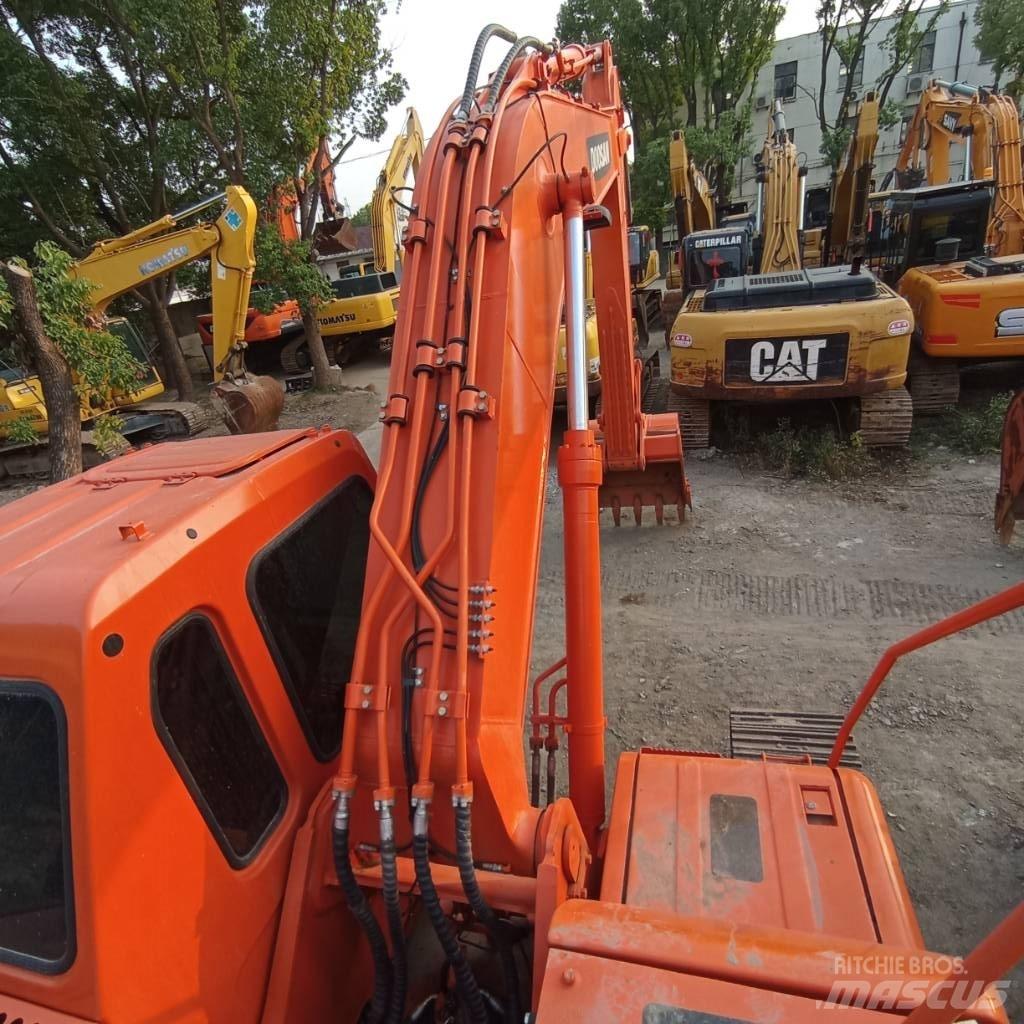 Doosan DH 220 LC-7 大型油圧ショベル12t以上（パワーショベル・ユンボ）