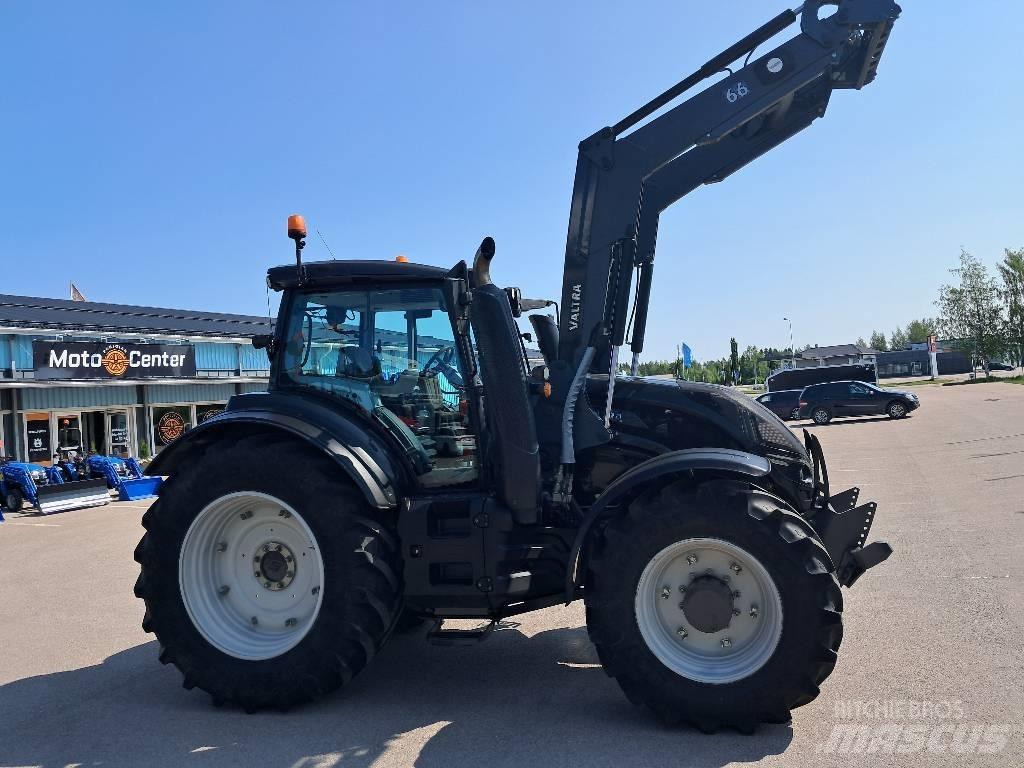 Valtra T174E Versu トラクター