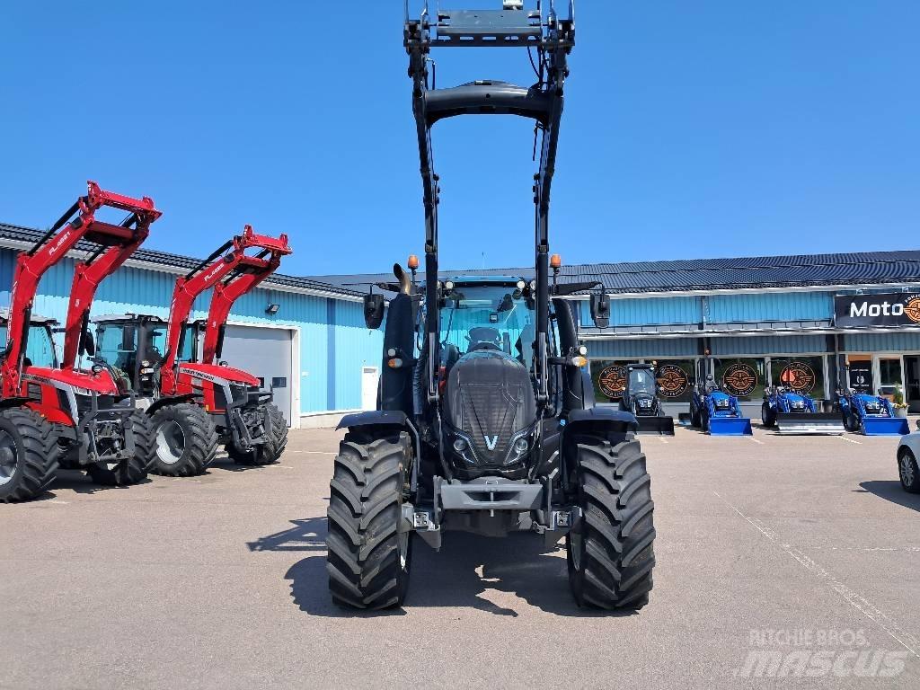 Valtra T174E Versu トラクター