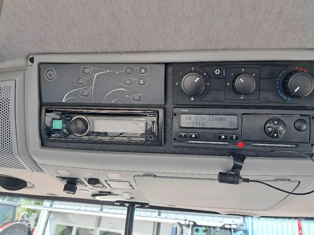 Valtra T174E Versu トラクター