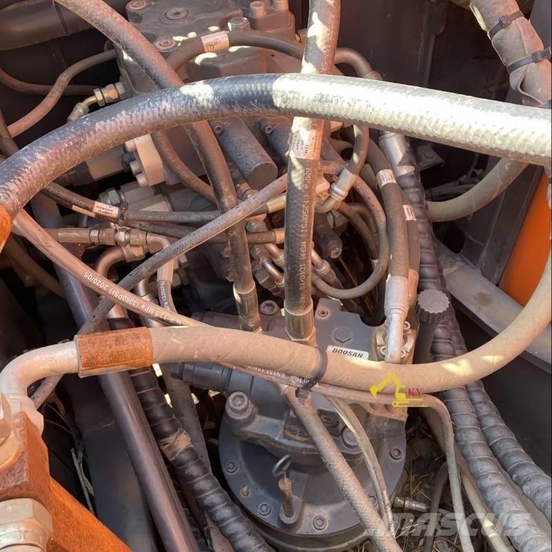 Doosan DX150-9C 大型油圧ショベル12t以上（パワーショベル・ユンボ）