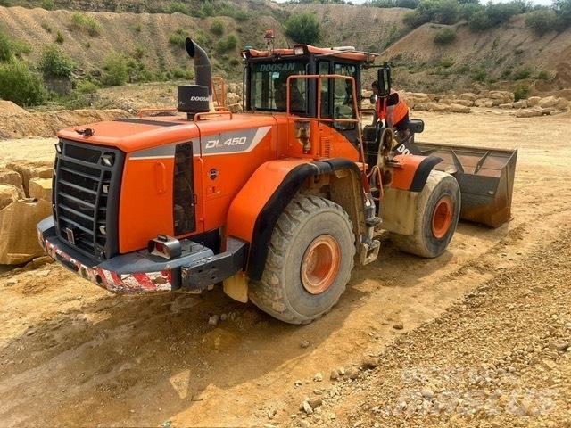Doosan DL 450-5 ホイールローダー・タイヤショベル