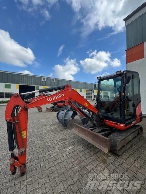 Kubota KX027-4 ミニ油圧ショベル 7t以下（ミニユンボ・ミニディガー）