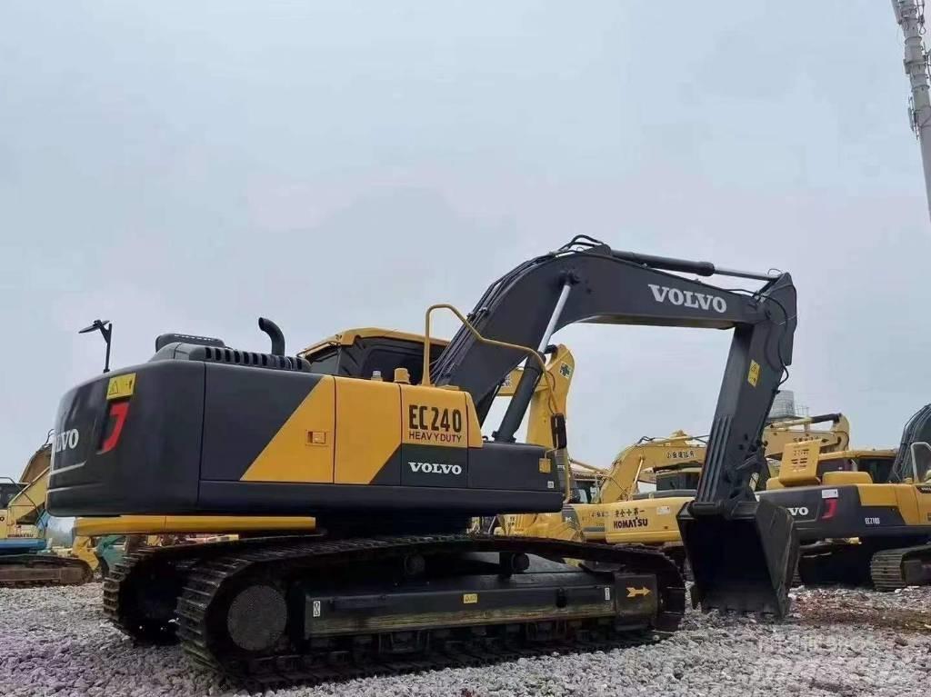 Volvo EC 240 大型油圧ショベル12t以上（パワーショベル・ユンボ）