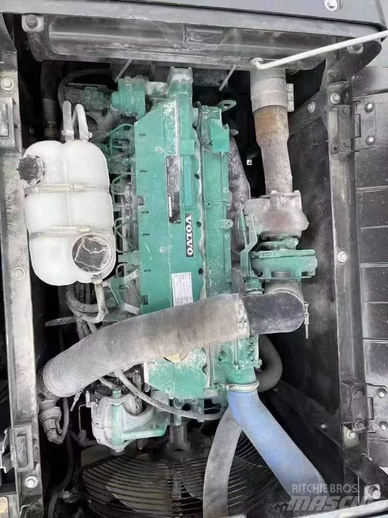 Volvo EC 240 大型油圧ショベル12t以上（パワーショベル・ユンボ）